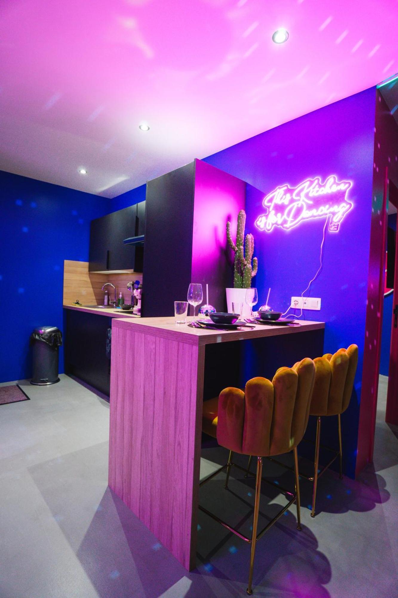 Capsule Boogie-Woogie - Jacuzzi - Sauna - Billard - Jeux - Ecran Geant - Filet Suspendu - Netflix ลา ลูเวียร์เร ภายนอก รูปภาพ