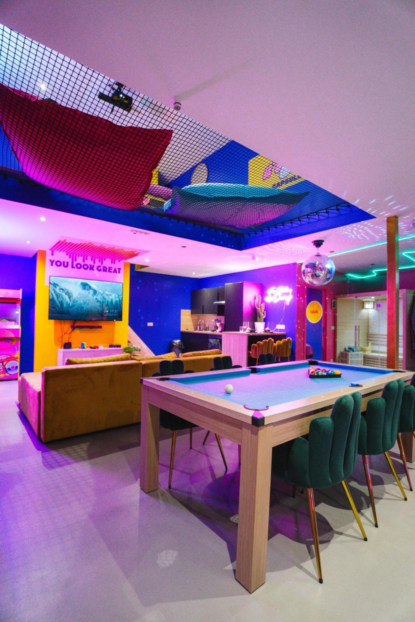 Capsule Boogie-Woogie - Jacuzzi - Sauna - Billard - Jeux - Ecran Geant - Filet Suspendu - Netflix ลา ลูเวียร์เร ภายนอก รูปภาพ