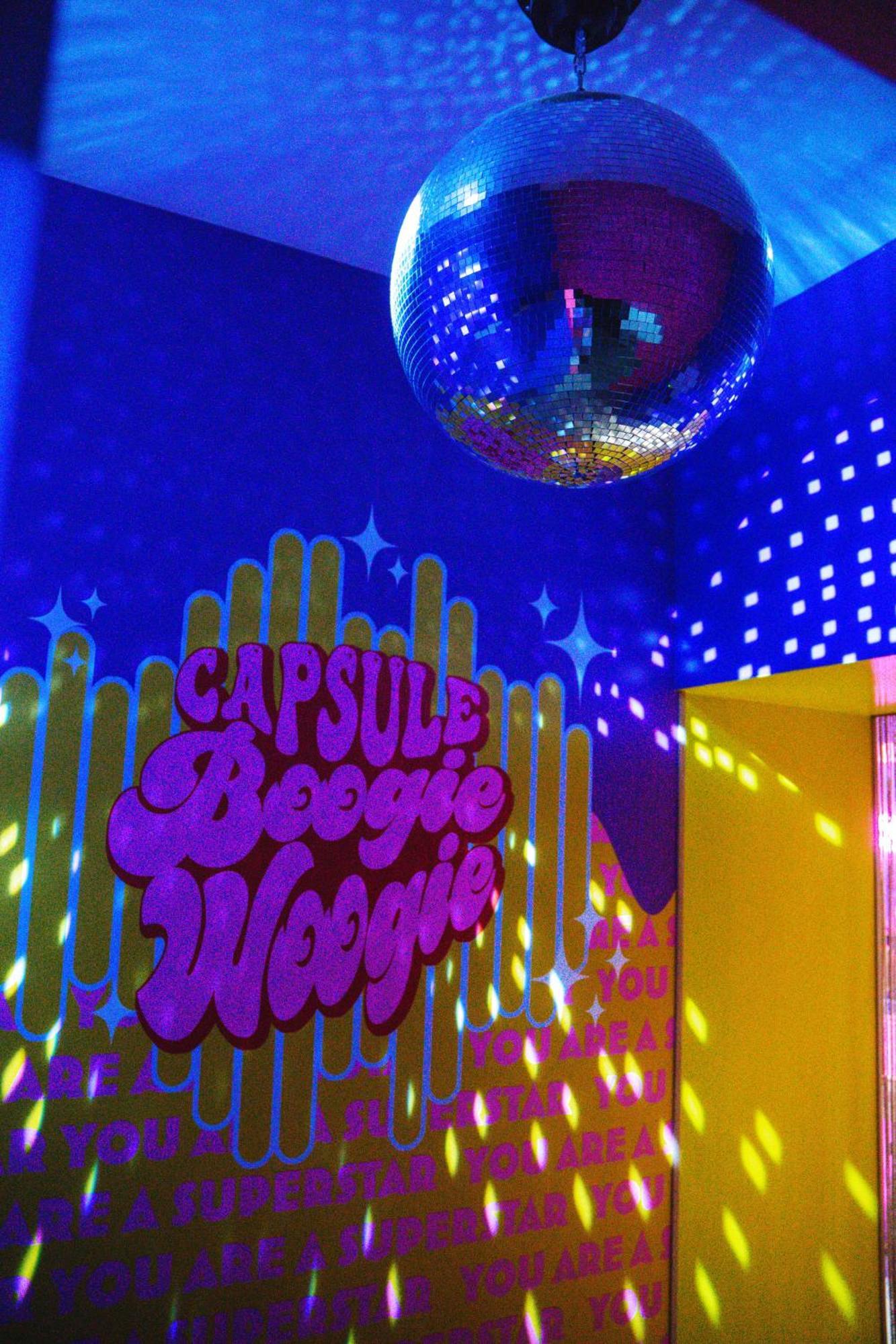 Capsule Boogie-Woogie - Jacuzzi - Sauna - Billard - Jeux - Ecran Geant - Filet Suspendu - Netflix ลา ลูเวียร์เร ภายนอก รูปภาพ