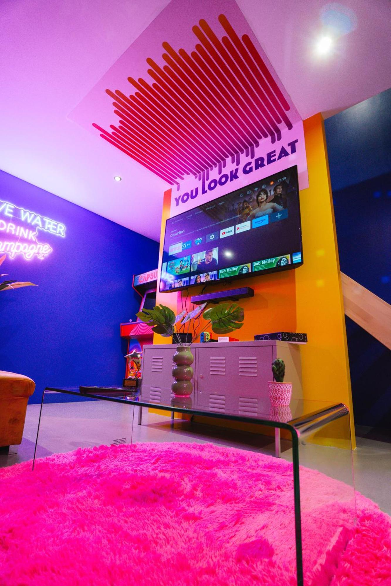 Capsule Boogie-Woogie - Jacuzzi - Sauna - Billard - Jeux - Ecran Geant - Filet Suspendu - Netflix ลา ลูเวียร์เร ภายนอก รูปภาพ